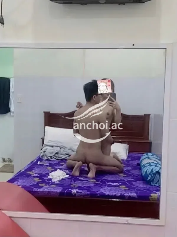 Ảnh checker hieuhai@gmail.com chụp khi gặp Bống Em 2kgái tơ ngon❤️body sexy (ảnh 1/2)