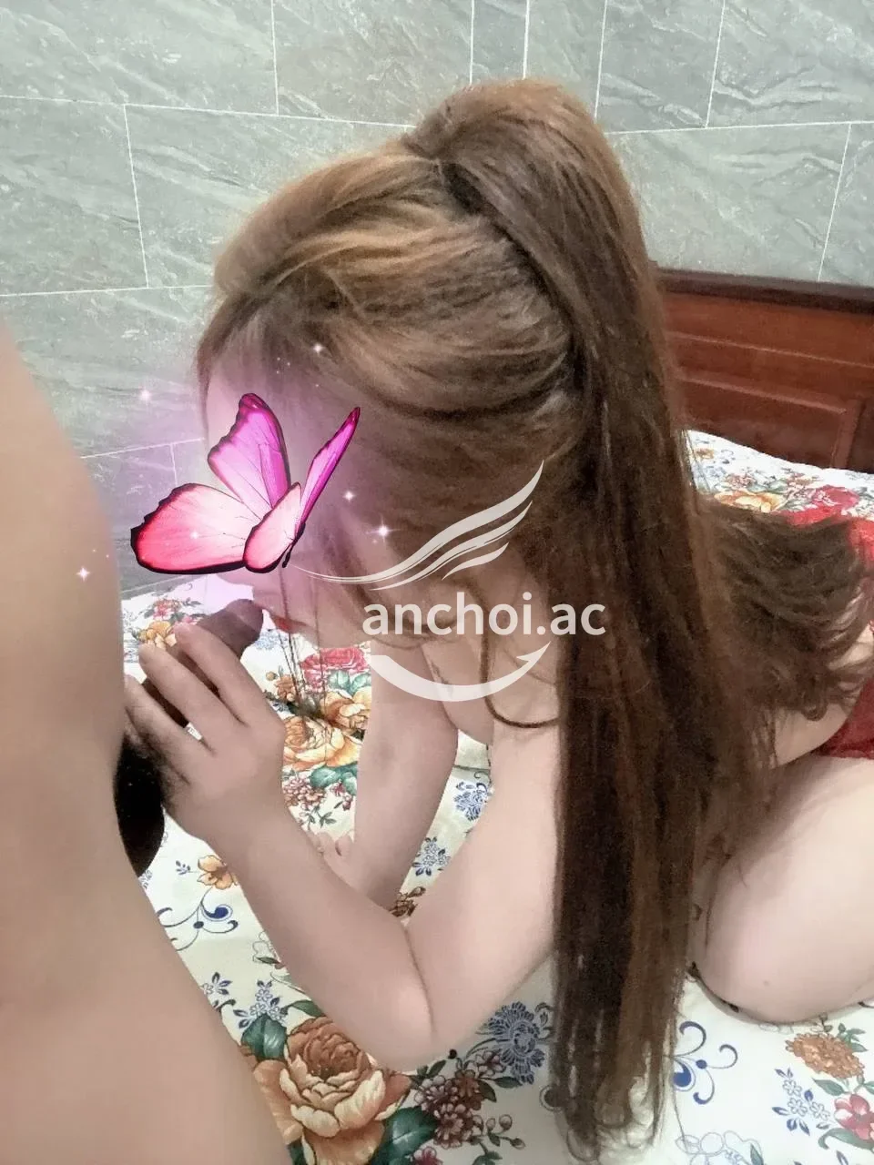 Ảnh checker vuongdinhmac chụp khi gặp THẢO JENNY EM GÁI XINH XẮN NÕN NÀ CHIỀU KHÁCH (ảnh 2/2)
