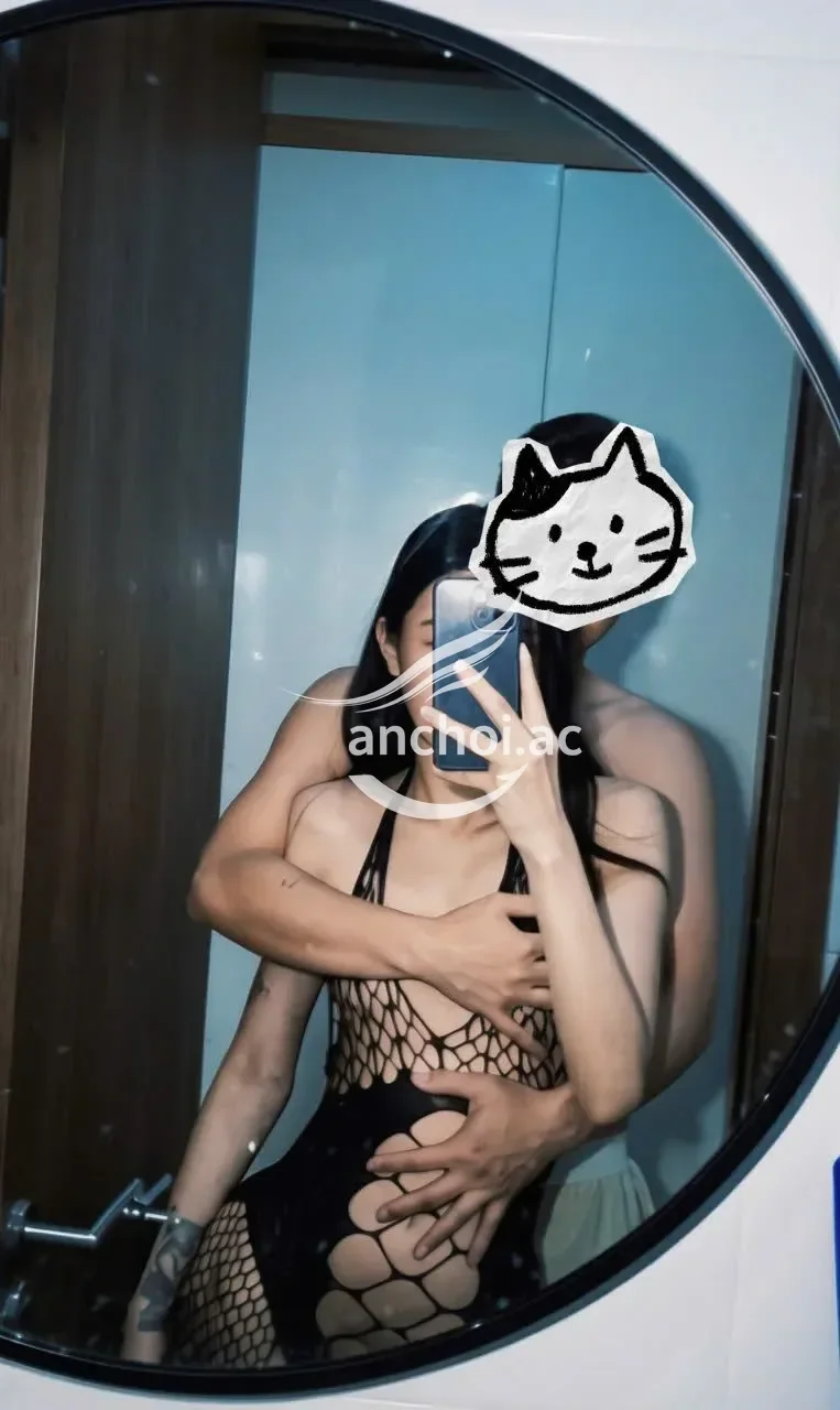 Ảnh checker Đường Văn Điển chụp khi gặp HOT GIRL LY LY BABY_ CHÂN DÀI 1M7_MẶT XINH NHƯ THIÊN THẦN CHUẨN DÁNG SIÊU MẪU (ảnh 2/3)