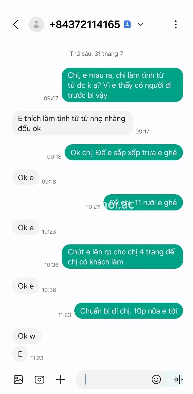Ảnh checker Bigtits chụp khi gặp Ngọc Linh- chuyên cơ mặt đất, ngon bổ rẻ!!! (ảnh 4/5)