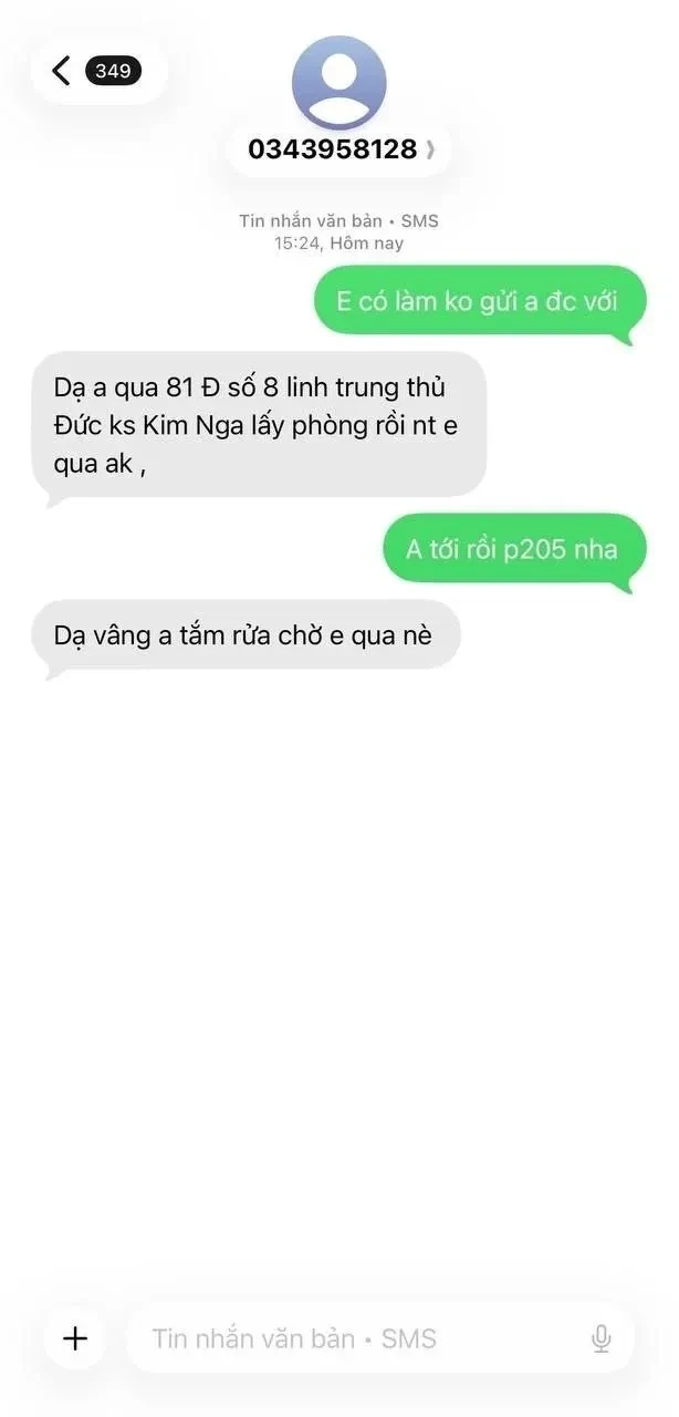 Ảnh checker Loanmoon chụp khi gặp HOT GIRL❤️ THUỲ LINH - CHUẨN XINH, NGOAN , CỰC HIỀN VÀ TÌNH CẢM  (ảnh 1/5)