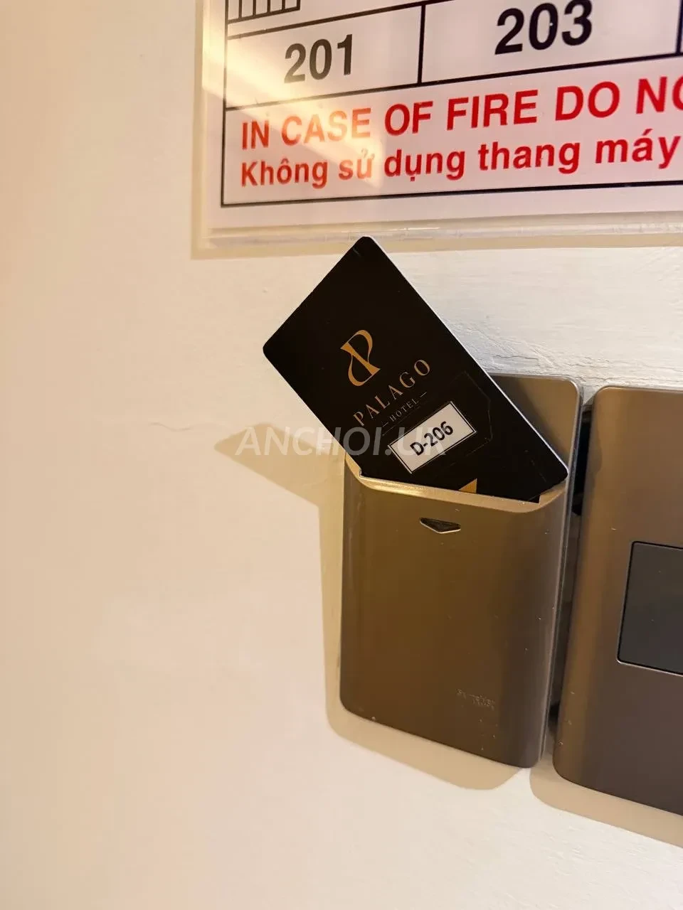 Ảnh checker huynhkimcuc chụp khi gặp LINH MIU Chiếc lưỡi đẳng cấp sever gaigu (ảnh 1/4)