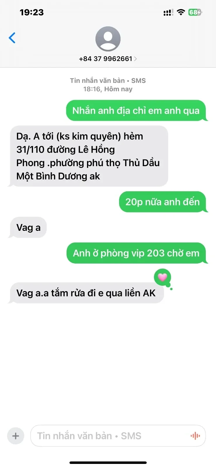 Ảnh checker HungLyLy chụp khi gặp THU HÀ GAI XINH BODY ĐẸP CÂN MỌI CUỘC CHƠI (ảnh 1/5)