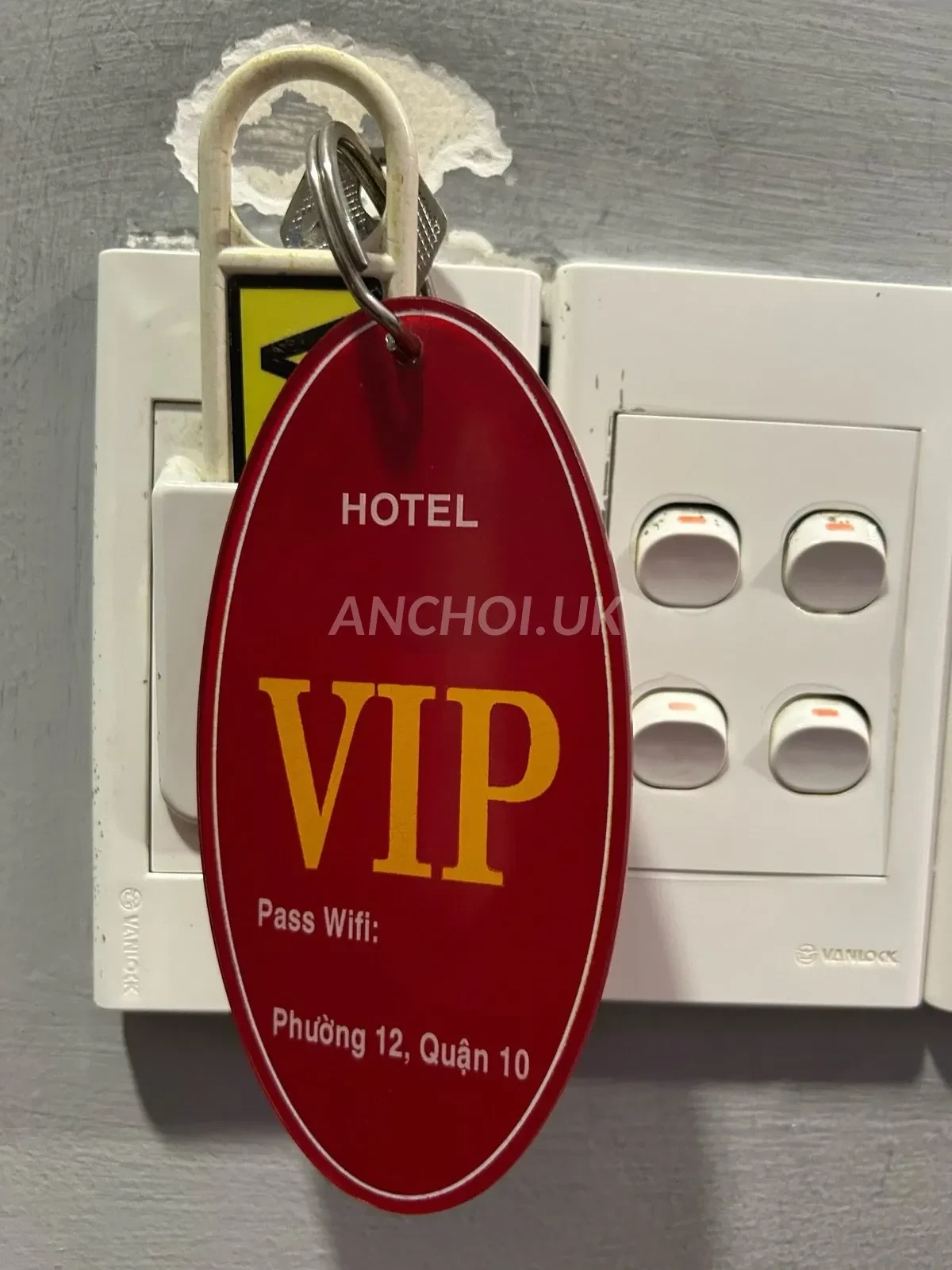 Ảnh checker Bát Thức chụp khi gặp TRÚC HÀ - SELLER TÀI CHÍNH (ảnh 3/4)