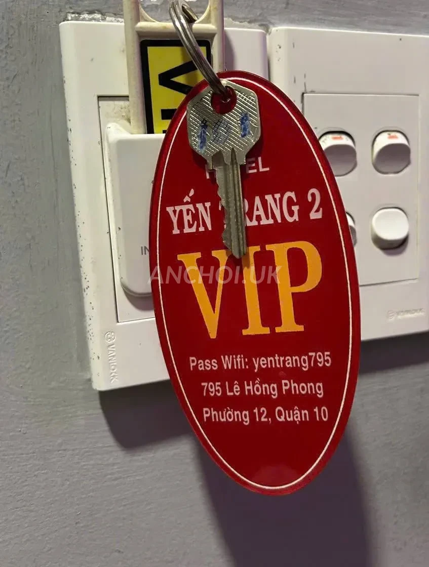Ảnh checker nongviethung chụp khi gặp HÀ LINH - - XINH SANG GỢI TÌNH - VÚ TO BODY ĐẸP - KỸ NĂNG LÀM TÌNH CUỐN HÚT (ảnh 3/4)